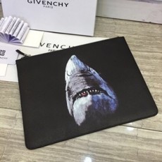 지방시 로고 캐릭터 블랙 지퍼 클러치백