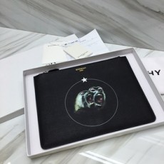 지방시 로고 캐릭터 지퍼 클러치백