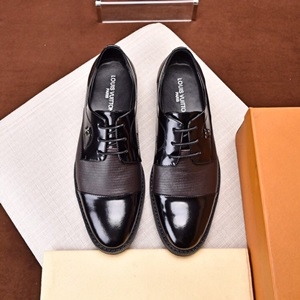 루이비통 투톤 금속로고 남성 구두