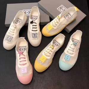 샤넬 패치로고 투명 여성 슈즈