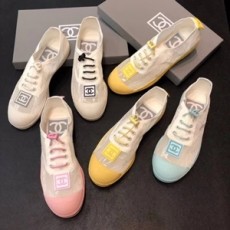 샤넬 패치로고 투명 여성 슈즈