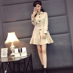 버버리 러플 카라 긴팔 여성 트렌치코트