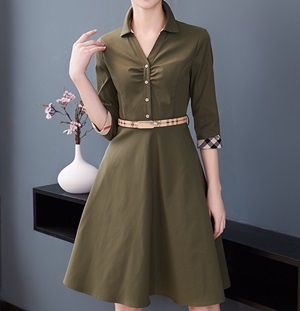 버버리 프릴 카라 7부 체크소매 벨트장식 원피스