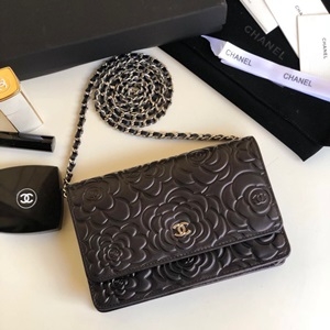 샤넬 까멜리아 WOC 똑딱이 체인 크로스백 커스텀