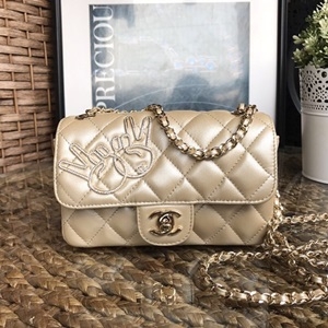 샤넬 램스킨 퀄팅 골드 큐빅로고 미니 체인 크로스백 커스텀