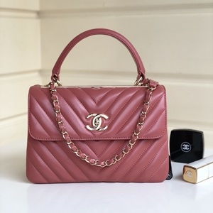 샤넬 V퀄팅 램스킨 금속장식 체인 토트백 커스텀