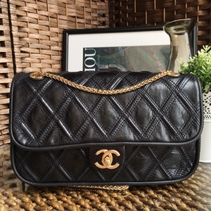 샤넬 빈티지 스티치 퀄팅 체인 크로스백