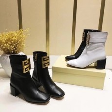 지방시 캐릭터 금속로고 투톤 여성 쇼트부츠