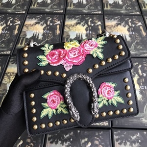 구찌 디오니소스 스터드 플라워 자수 421970 체인 크로스백