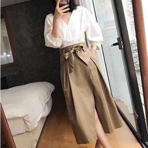 디올 브이넥 화이트 블라우스 트임 치마 세트