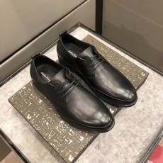 페레가모 블랙 가죽패치 남성 슈즈
