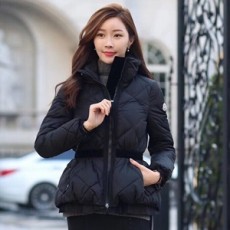 몽클레어 누빔 레이스 프릴 여성 반패딩 2018 업뎃버젼