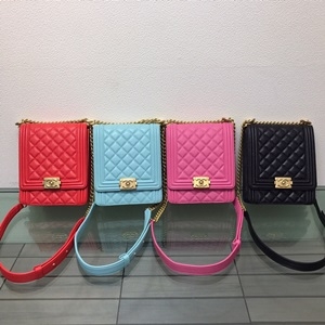 샤넬 2019 SS 퀄팅 체인 보이 크로스백