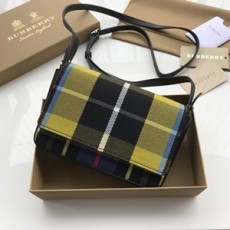 버버리 2019 SS 체크무늬 투톤 똑딱이 크로스백