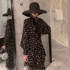 샤넬 2019 SS 땡땡이 리본 러플 여성 원피스