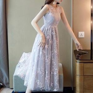 발렌티노 2019 SS 스타자수 시스루 여성 원피스
