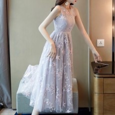 발렌티노 2019 SS 스타자수 시스루 여성 원피스