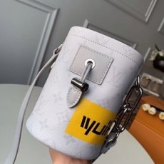 루이비통 2019 SS 모노그램 미니 버킷백 M44631