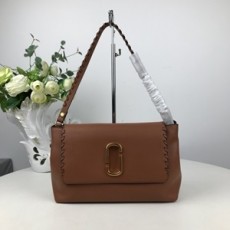 마크제이콥스 2019 SS 금속장식 스티치 숄더백
