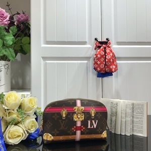 루이비통 2019 SS 포쉐트 코스메티크 파우치 M47515