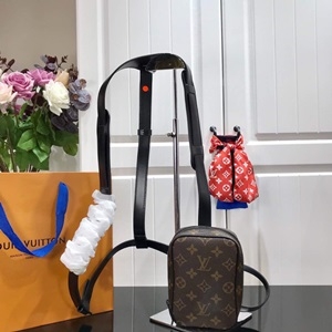 루이비통 2019 SS 모노그램 미니 크로스백 M44470