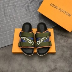 루이비통 2019 SS 벨트장식 남성 슬리퍼