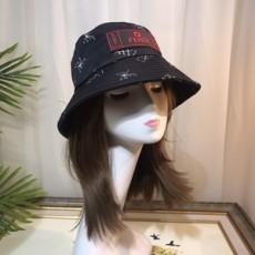펜디 2019 SS 캐릭터 패치 남여공용 모자