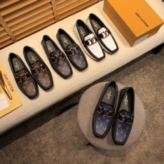 루이비통 2019 SS 모노그램 금속로고 남성 슈즈
