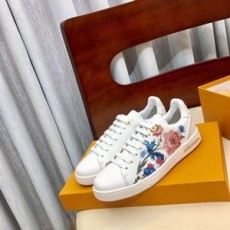 루이비통 2019 SS 플라워 로고 여성 슈즈