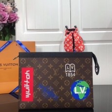 루이비통 2019 SS 캐릭터 포쉐트 보야주 클루치백 M61692