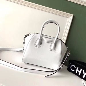 지방시 2019 SS 안티고나 유광 토트백 크로스포함