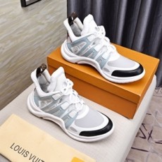 루이비통 2019 SS 캐릭터 로고 커플 슈즈