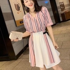 디올 2019 SS 스트라이프 블라우스 투톤 치마 여성 세트