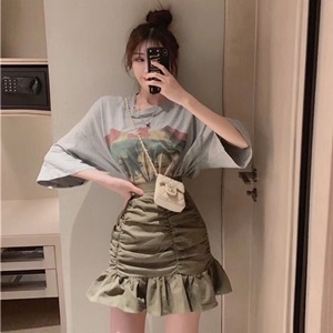 생로랑 2019 SS 캐릭터 반팔티 프릴 스커트 여성 세트