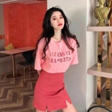 미우미우 2019 SS 캐릭터 반팔티 트임 스커트 여성 세트
