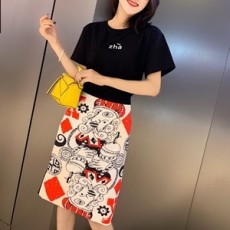 디앤지 2019 SS 반팔티 캐릭터 스커트 여성 세트