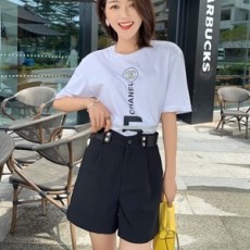 샤넬 2019 SS 캐릭터 반팔티 벨트 반바지 여성 세트
