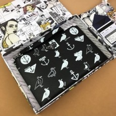 프라다 2019 SS 사피아노 프린트 클러치 2NH005