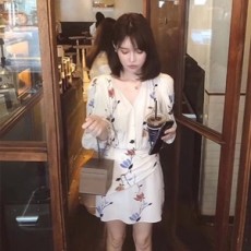 샤넬 2019 SS 플라워 퍼프 7부소매 하객룩 여성 원피스