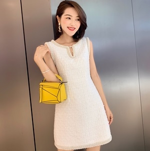 샤넬 2019 SS 트위드 진주장식 하객룩 여성 원피스
