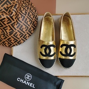 샤넬 2019 SS CC로고 골드 여성 에스파듀