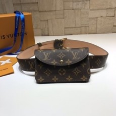 루이비통 2019 SS 모노그램 힙색 벨트포함