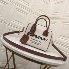 버버리 2019 SS 큐브 캔버스 토트백 80165631