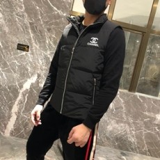 샤넬 2019 SS 지퍼포켓 로고 남성 패딩조끼