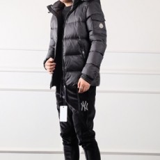 몽클레어 2019 SS 지퍼포켓 로고 후드 남성 패딩