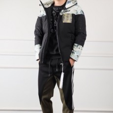 오프화이트 2019 SS 투톤 캐릭터 후드 남성 패딩