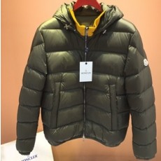 몽클레어 2019 SS 지퍼장식 후드 남성 패딩