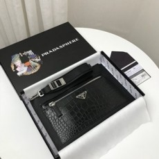 프라다 2019 SS 투톤 악어가죽무늬 클러치백 2NH009