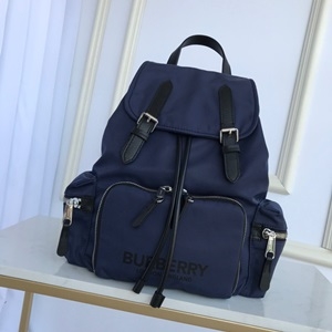 버버리 2019 SS 가죽패치 벨트버클 포켓 백팩