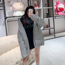발렌시아가 2020 SS 로고 후드 야광 커플 패딩